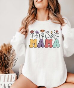 vintage floral mom sweatshirt cute mom life tee personalized mother day gift mama flower shirt for moms ekaaa