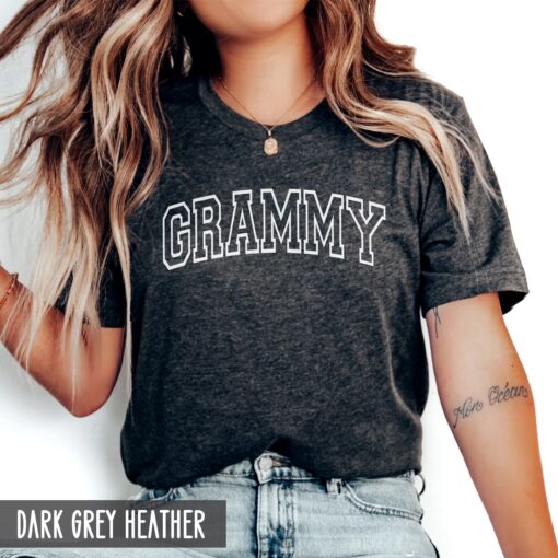 vintage grammy shirt for mothers day birthday gift pregnancy announcement baby reveal to grandma retro varsity style 7f04i