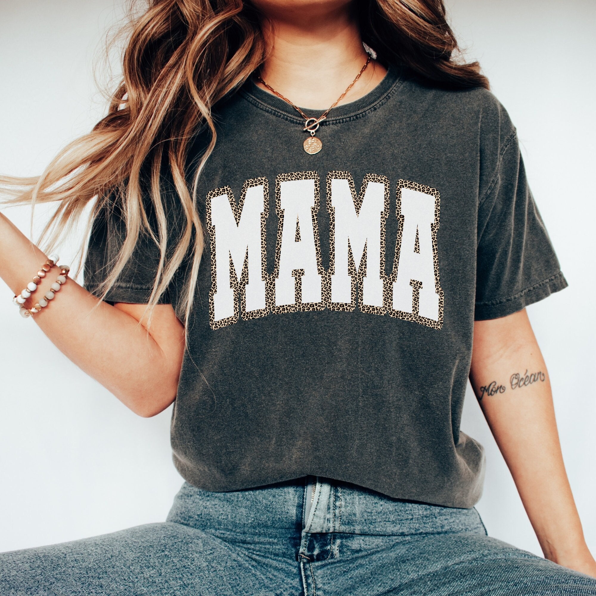 vintage mama leopard print shirt retro varsity tee for new moms cute pregnancy announcement mothers day shirt zjrhm