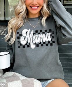 vintage mama sweatshirt retro style comfort colors checkers sweater for moms motherhood apparel cute mom life shirt oxris