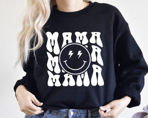 vintage mama sweatshirt with boho smiley face for mothers day aesthetic mom life apparel and unique mom gifts 7tzgi