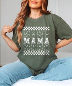 vintage mama t shirt retro checkered design for mothers day birthday gift cute mom life tee ypzn3