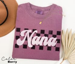 vintage nana shirt for birthday gift pregnancy announcement baby reveal retro checkerboard design 3cjtl