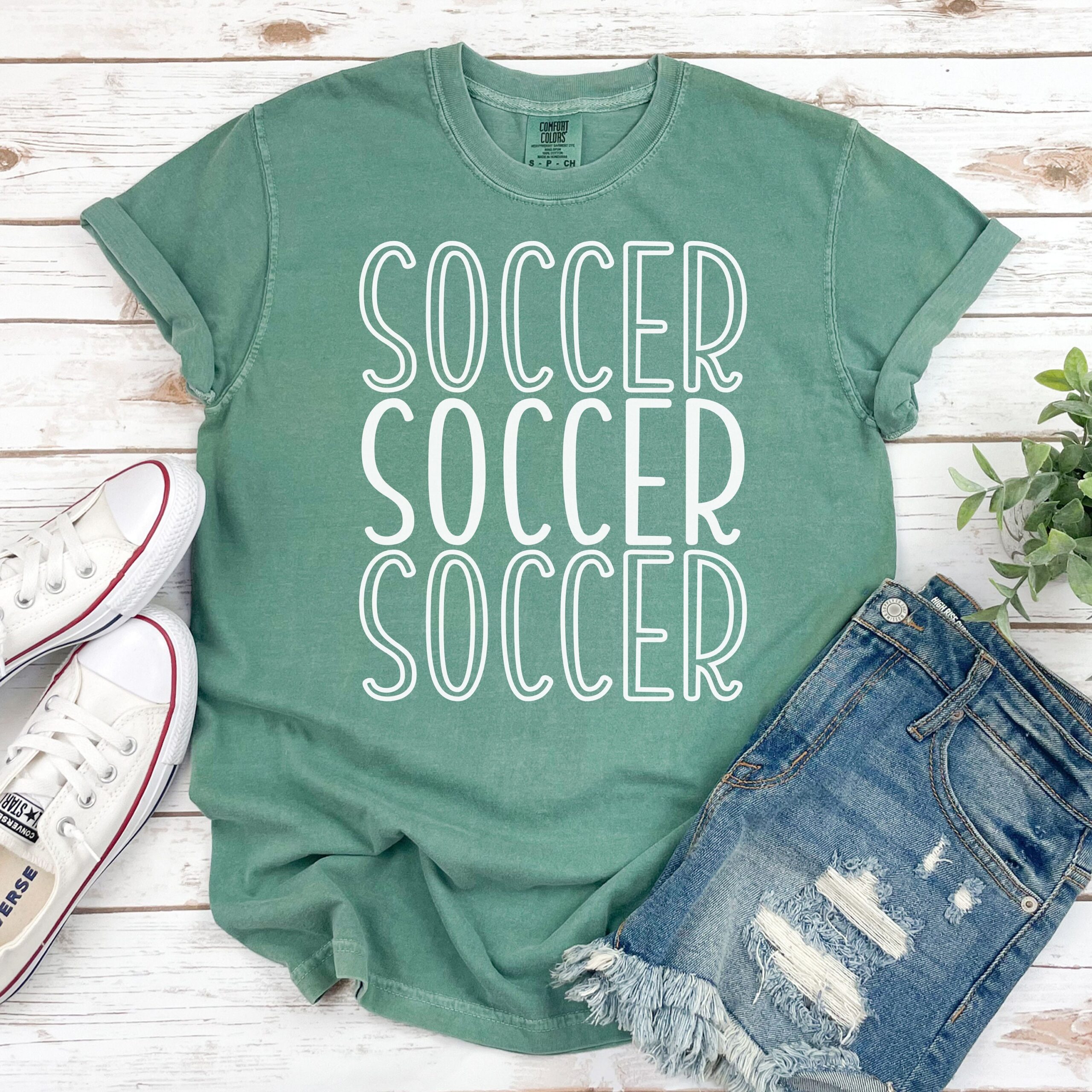 Vintage Soccer Mom Shirt for Fans Cute Oversized T-Shirt Gift for Soccer Moms Personalized Soccer Team Apparel 2 vintage soccer mom shirt for fans cute oversized t shirt gift for soccer moms personalized soccer team apparel 3frm5 scaled