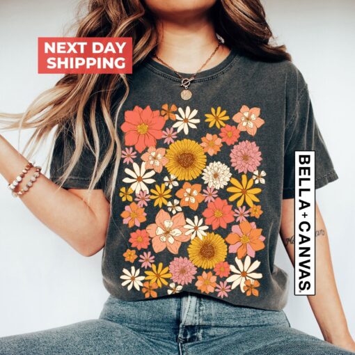 vintage wildflower floral shirt for mom retro botanical tee unique gift for mothers day and christmas tftez