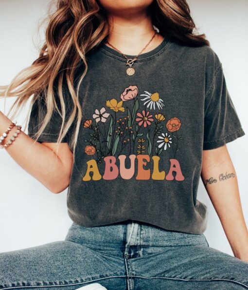 wildflowers abuela shirt for new grandmas funny pregnancy reveal tee comfort colors t shirt c3wam