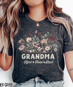 wildflowers grandma shirt est 2024 cute grandma t shirt for new grandmother pregnancy announcement floral design dl23f