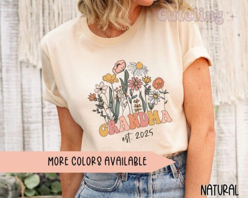 wildflowers grandma shirt est 2025 for new grandmother pregnancy announcement retro t shirt ukgoz