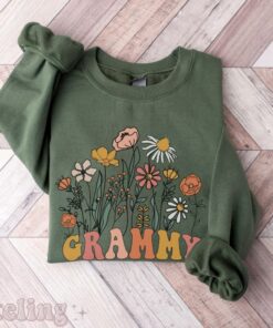 wildflowers grandma sweatshirt for new grandmother est 2023 pregnancy announcement nana baby reveal gift rldyr