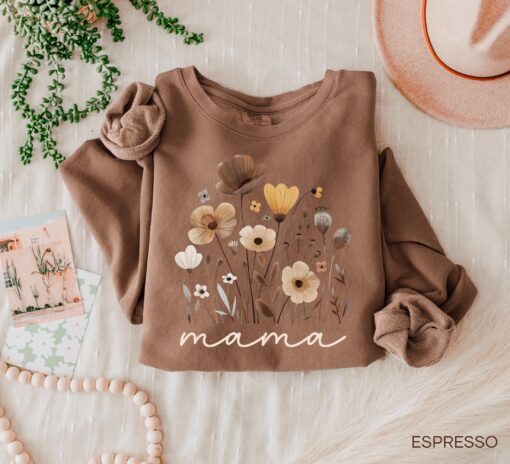 wildflowers mama sweatshirt for new mom gifts cute mama crewneck shirt best mom ever apparel for mothers day