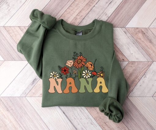 wildflowers nana sweatshirt for mothers day birthday gift cute nana shirt comfortable crewneck sweatshirt rd5mv