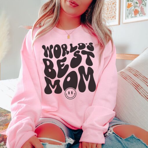 worlds best mom sweatshirt for women funny mom shirt ideal for mothers day gifts and new moms s9x9r scaled
